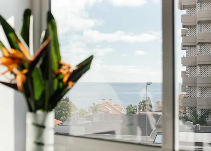 Luxurious T2 Varandas Xiii * Funchal (Madeira)